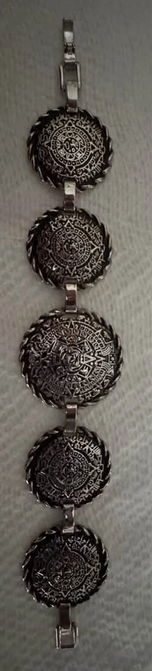 Vintage Silver-Plated Aztec Calendar Medallion Link Bracelet - photo 4
