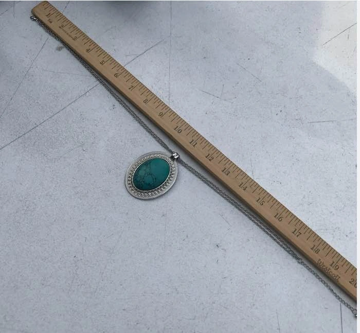 Turquoise Oval Pendant Necklace 18-21" Adjustable Length - photo 3