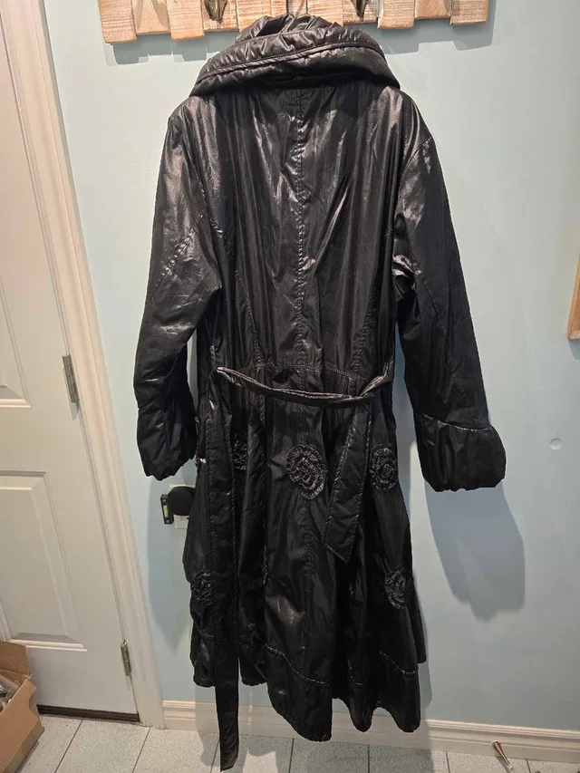 Entrata Winter Coat image indicator(3)