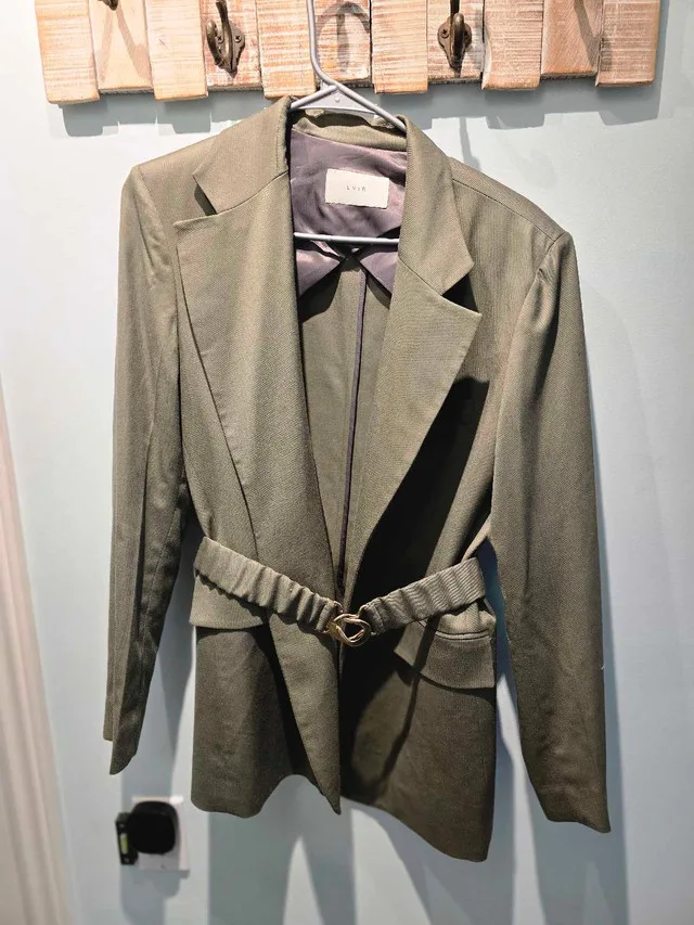 Lvir Blazer thumbnail