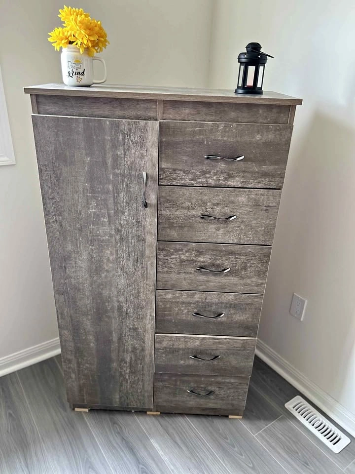 4 Piece King Bedroom Set – Used like New - photo 2