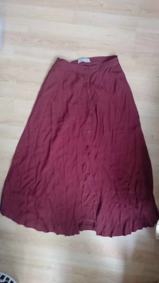 Urban Outfitters Maroon Viscose Button Front Midi Skirt S-P - photo 3