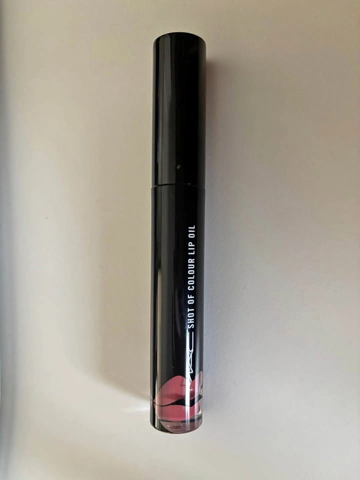 MAC lip oil 897 punch drunk love