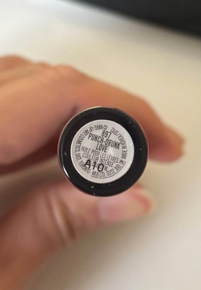 MAC lip oil 897 punch drunk love - photo 2