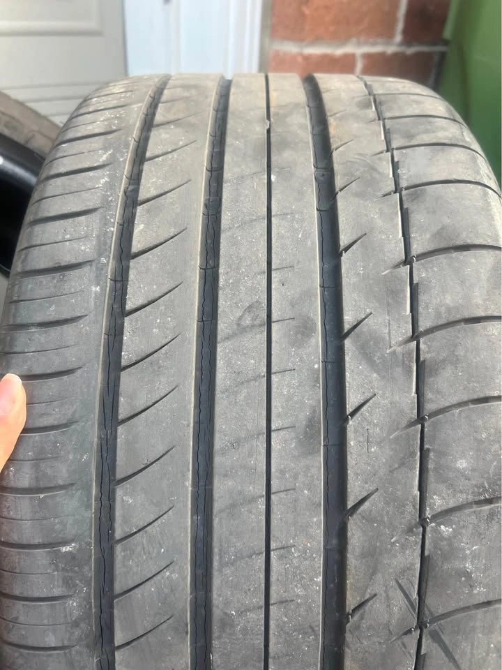 285 35 ZR 19 All Season tires Michelin - photo 4