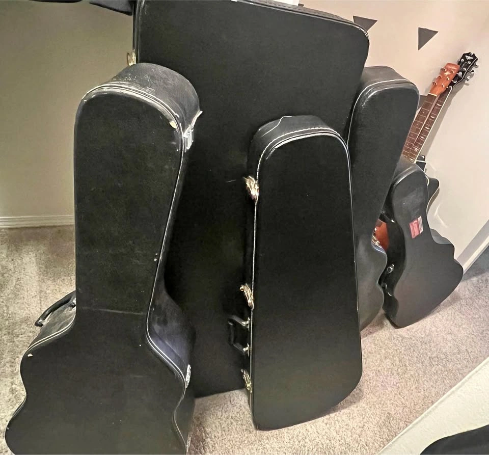 Hard Shell Guitar Case