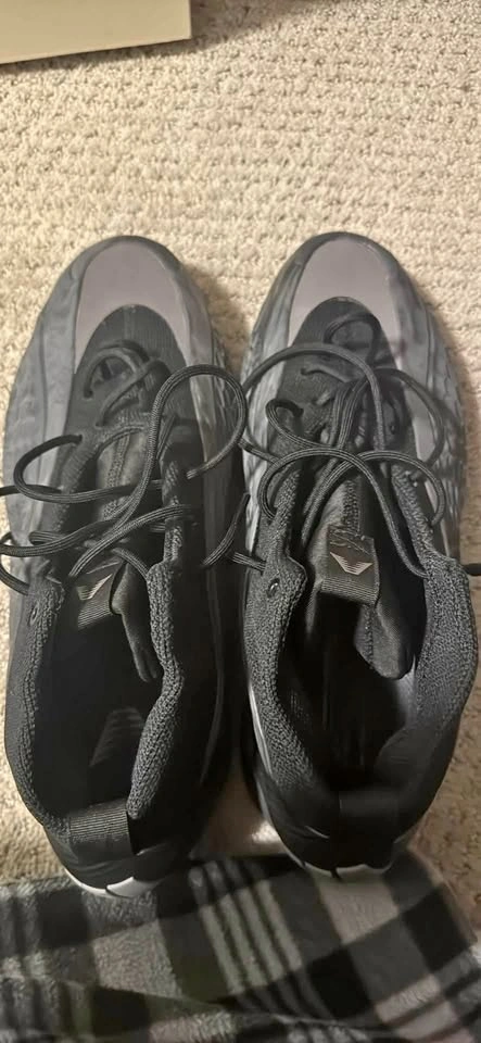 AE 1 charcoal