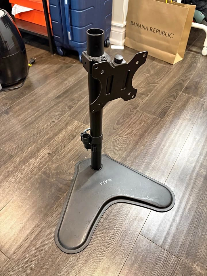 Vivo VESA monitor stand