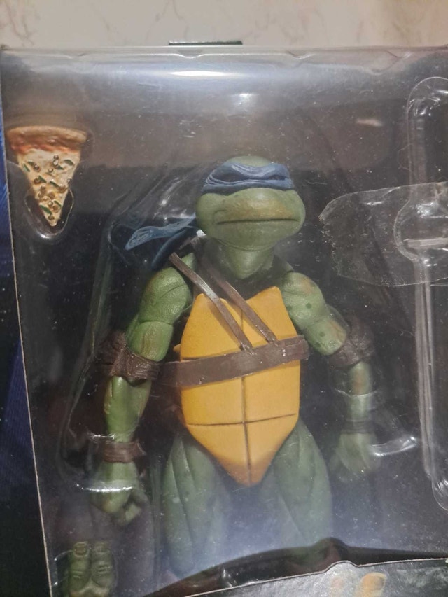 NECA TMNT Leonardo Figure - photo 2