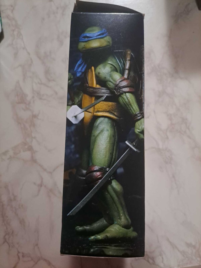NECA TMNT Leonardo Figure - photo 5