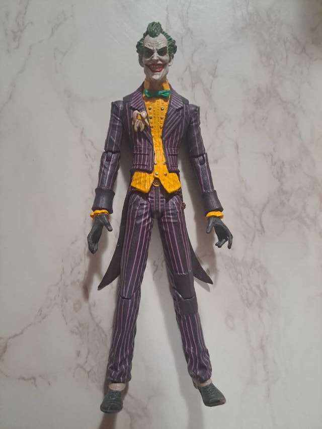 Batman Arkham Asylum Series 1 The Joker Figure