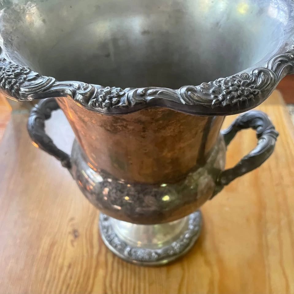 ANTIQUE POOLE 423 SILVER PLATED TROPHY CHAMPAGNE BUCKET - photo 2