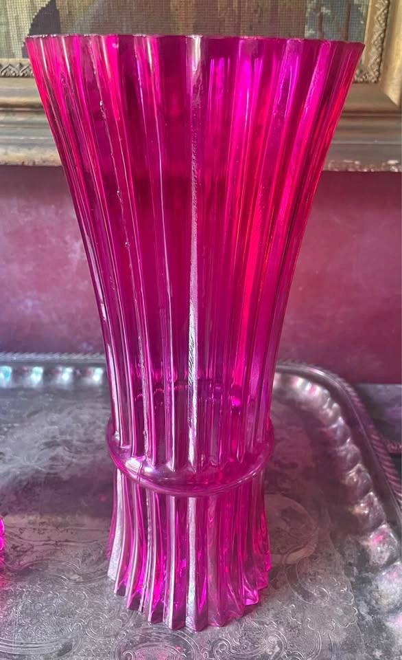 Stunning Large Pink Glass Vase with Fluted Rim - 10 Available