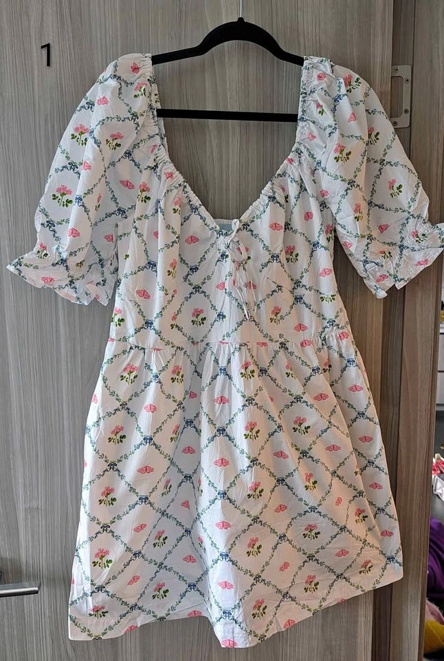 Women's Clothing Sale: Various Items