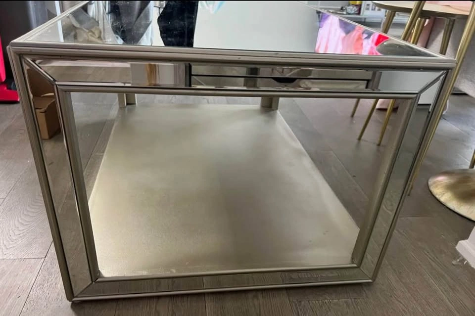 Mirrored Coffee Table - photo 4