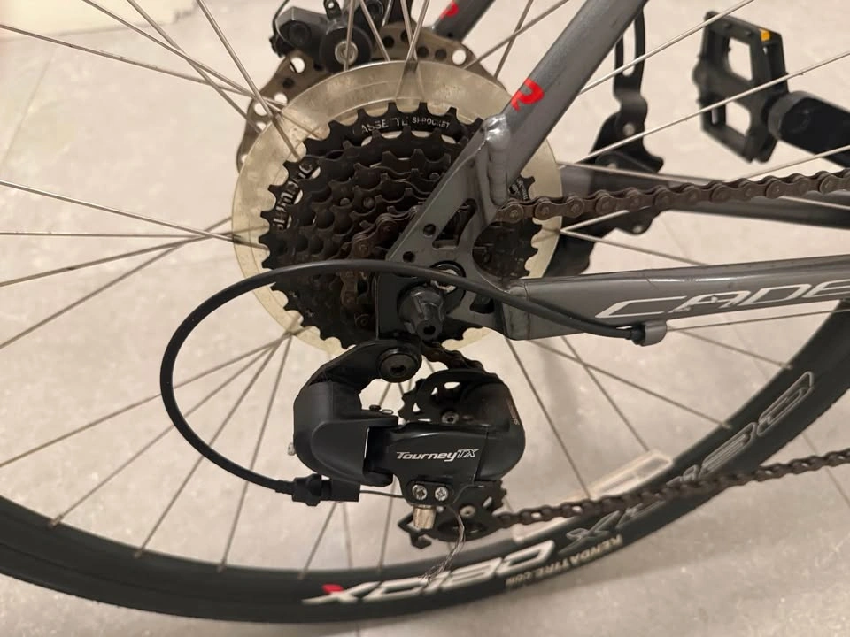 Raleigh Cadent Hybrid Bike - photo 4