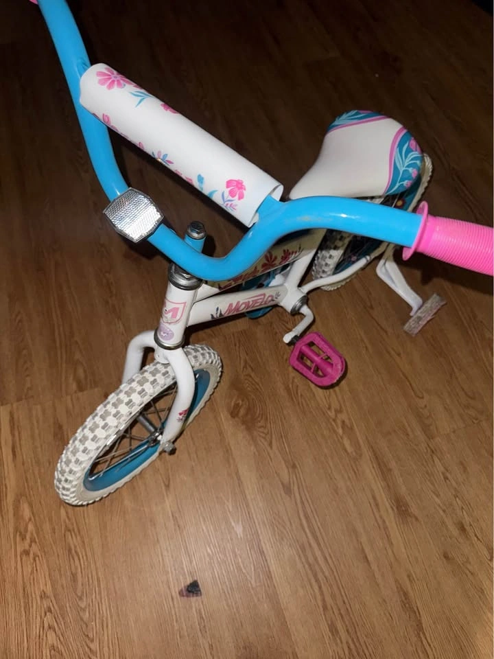 Children’s Bike 14” - First Come, First Served - photo 2