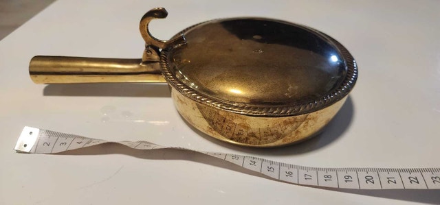 Vintage brass silent butler crumb catcher with decorative rope - photo 4