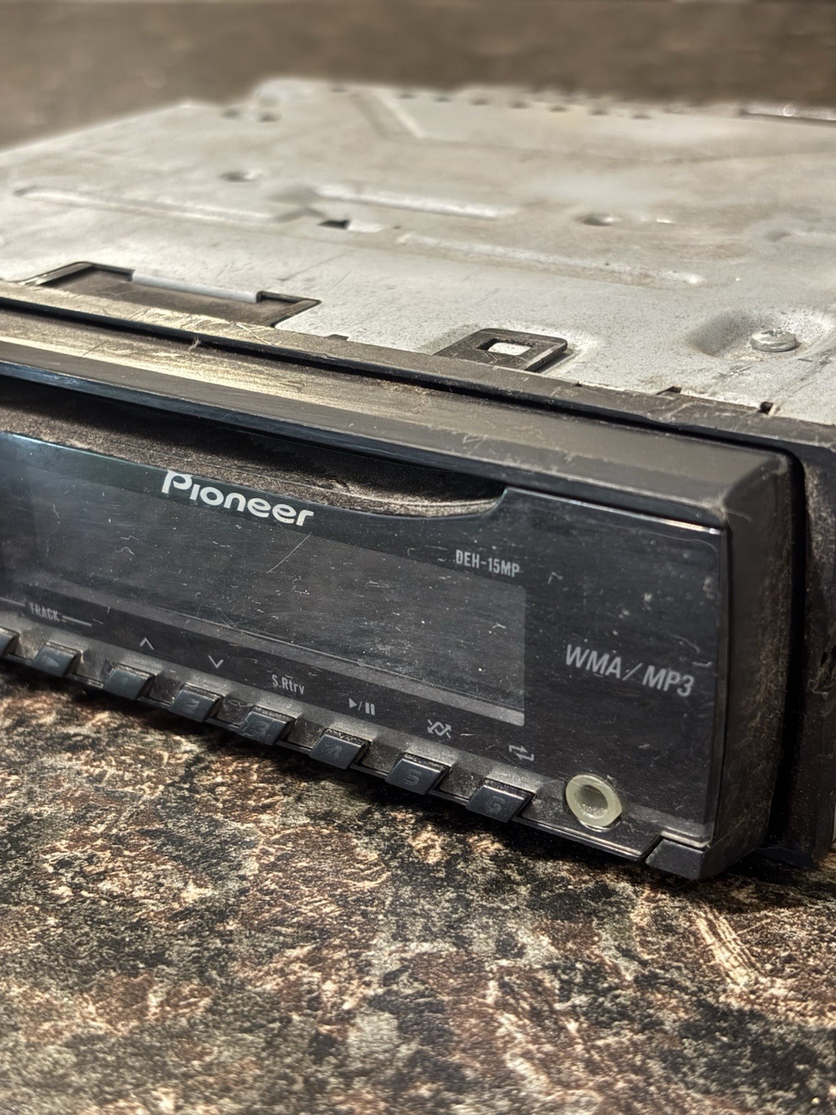 Pioneer Car Stereo DEH-15MP 2013 (Missing Turn Dial) - photo 3