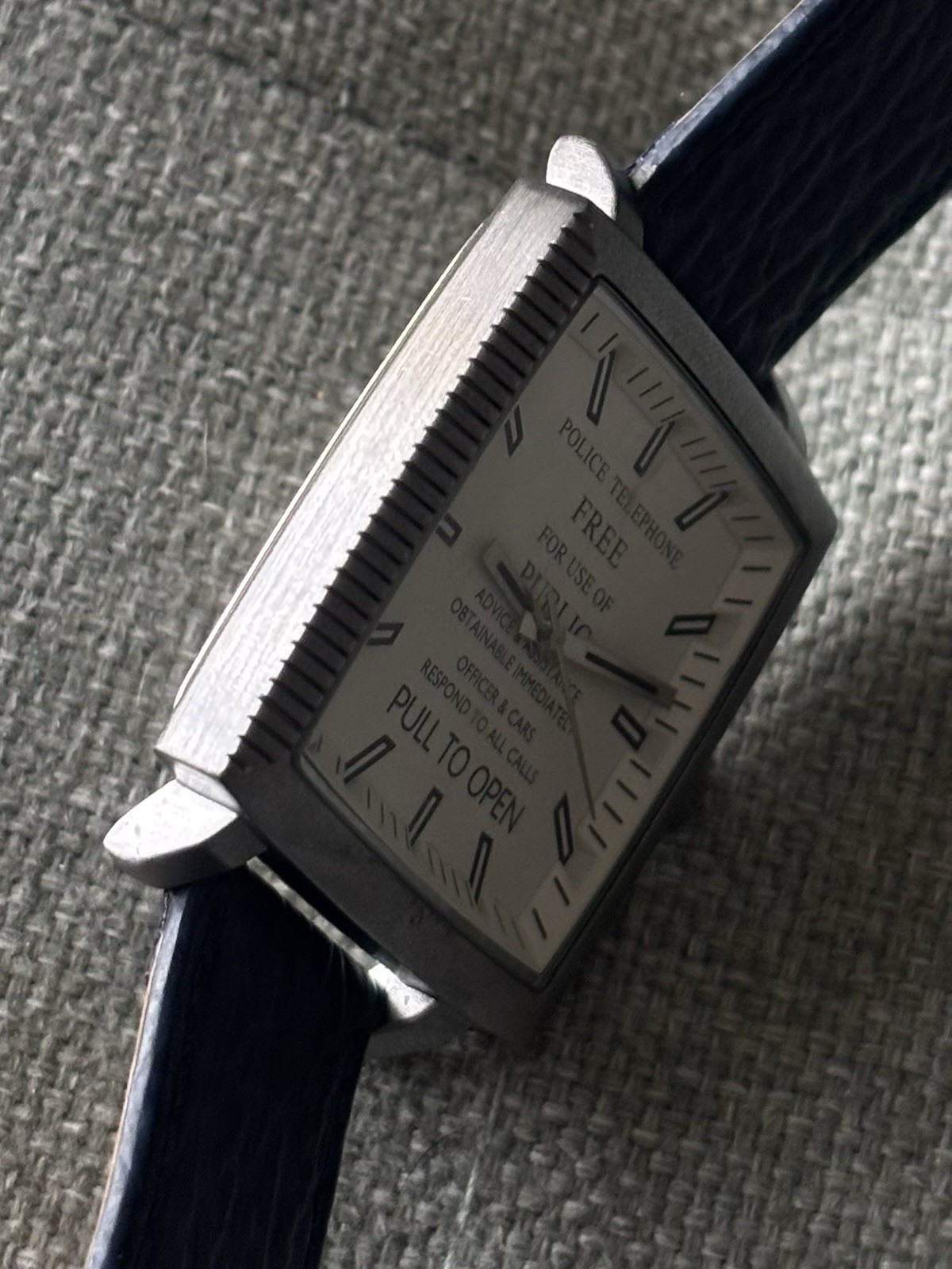 2009 Doctor Who Tardis Zeon Watch Men Silver Tone - photo 2