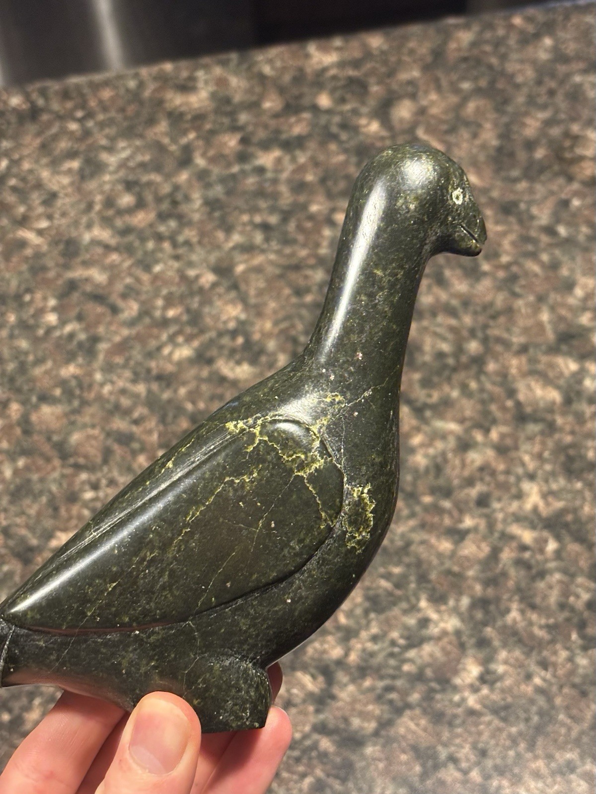 Inuit art bird soap stone carving dark green veined, soapstone
