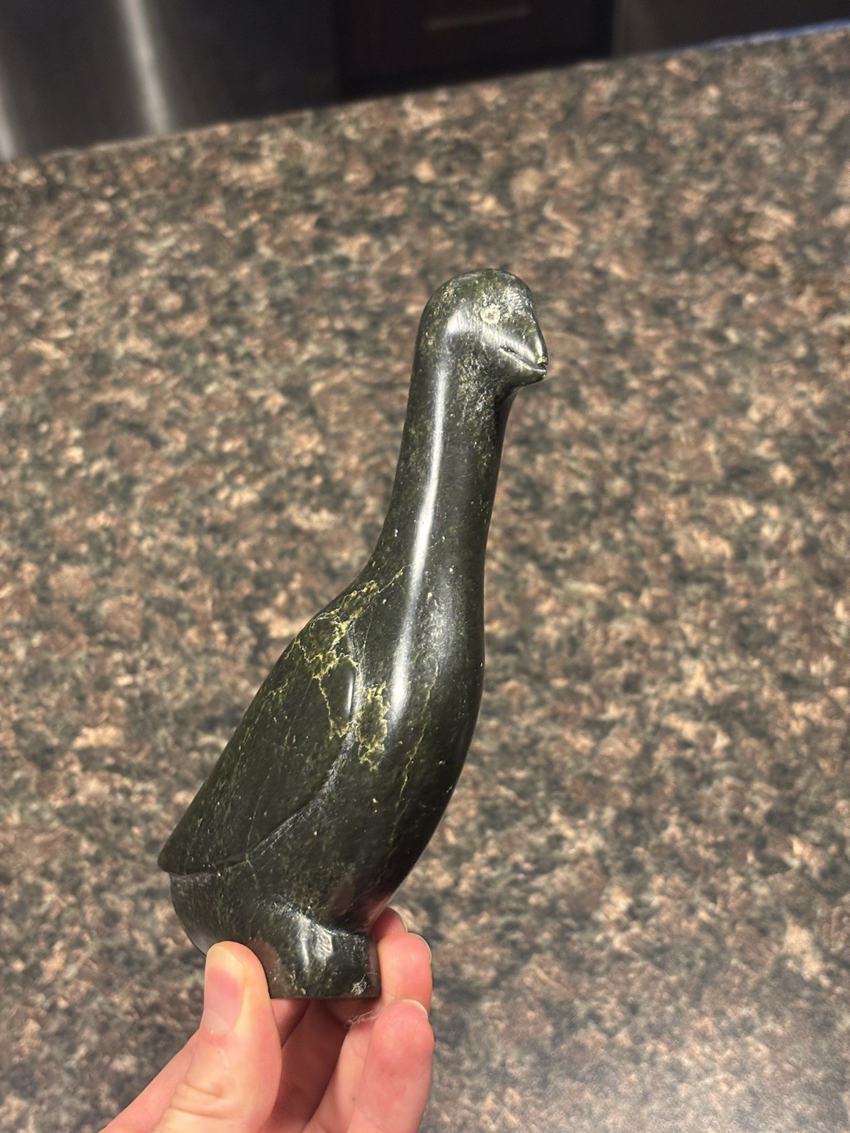 Inuit art bird soap stone carving dark green veined, soapstone - photo 4