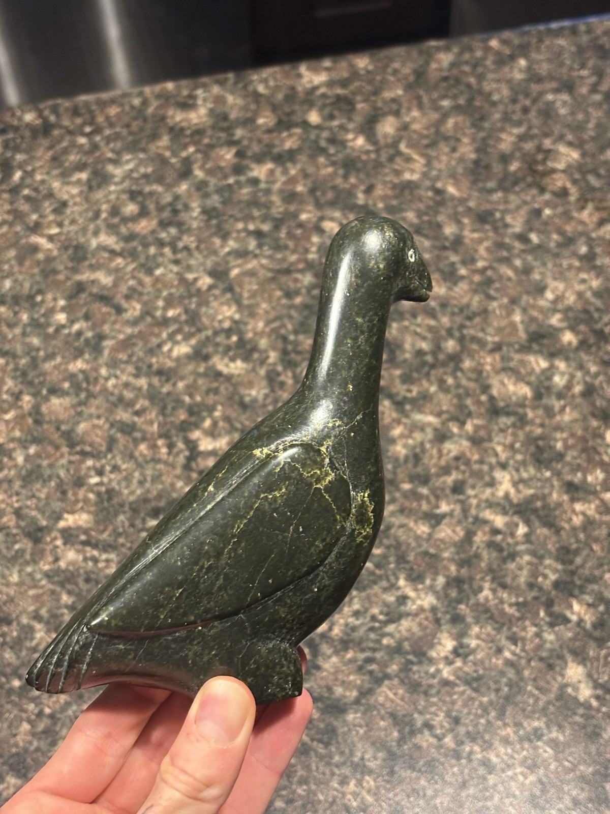 Inuit art bird soap stone carving dark green veined, soapstone - photo 5