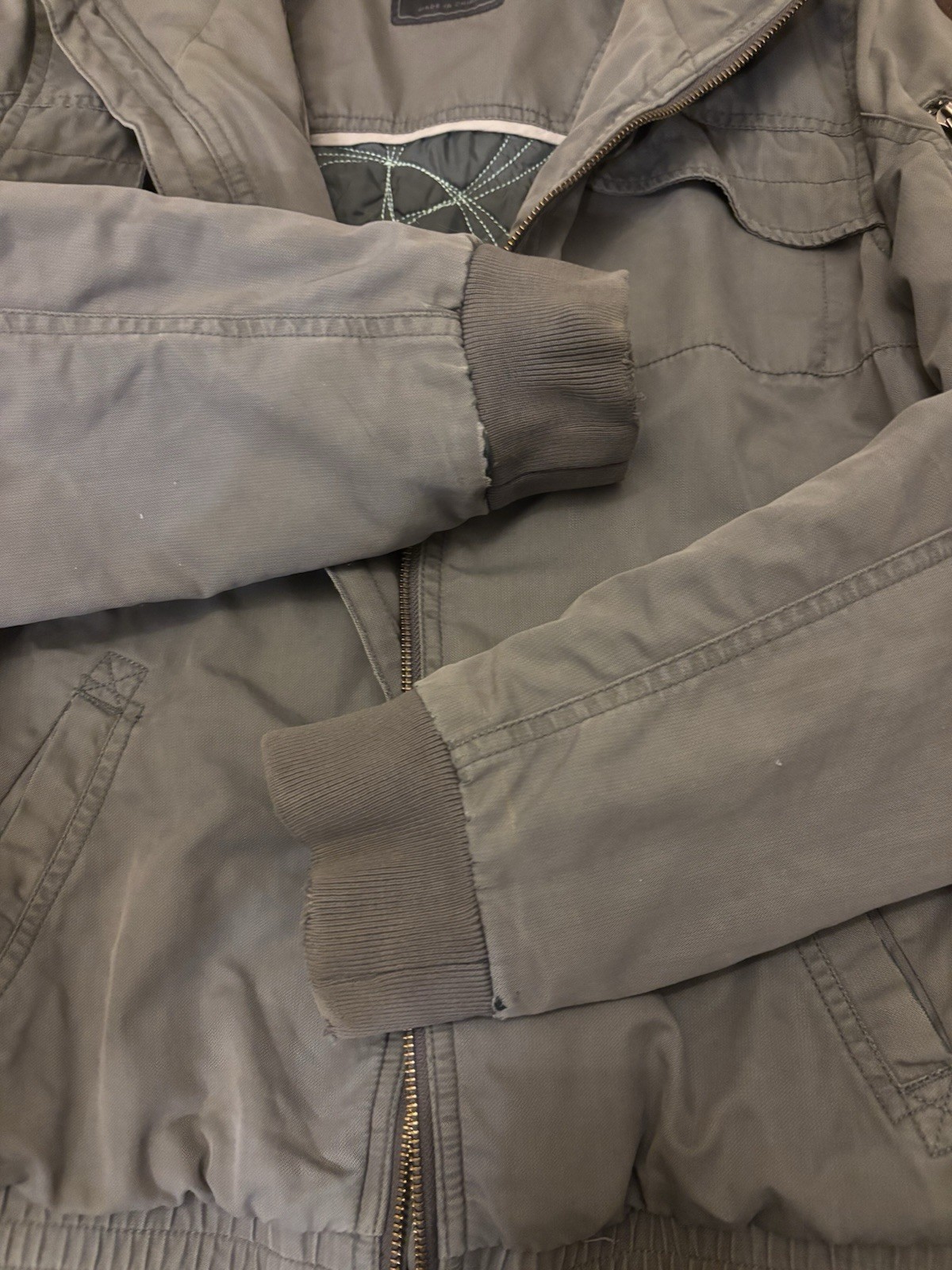 Aritzia TNA Maverick Bomber Jacket Womens M Gray Canvas - photo 5