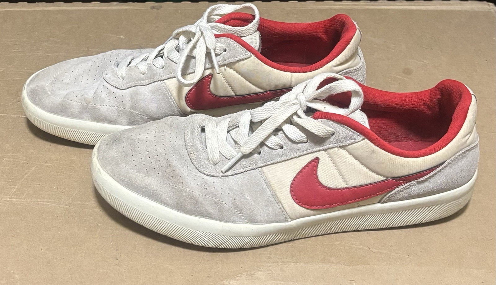 Nike Team Classic SB Photon Dust University Red Size 10