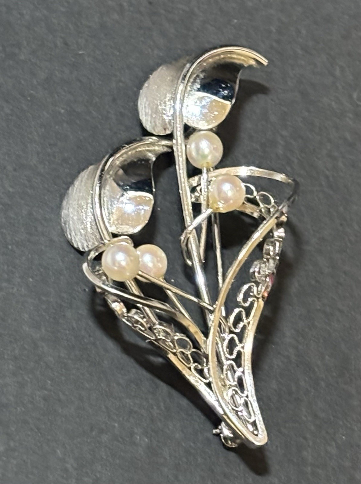 925 Sterling Silver Vintage Real Pearl Filigree Floral Brooch
