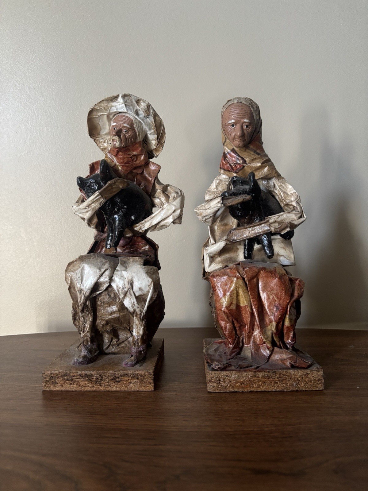 Mexican Folk Art Paper Mache Figurines Farm Couple w/ corn hay