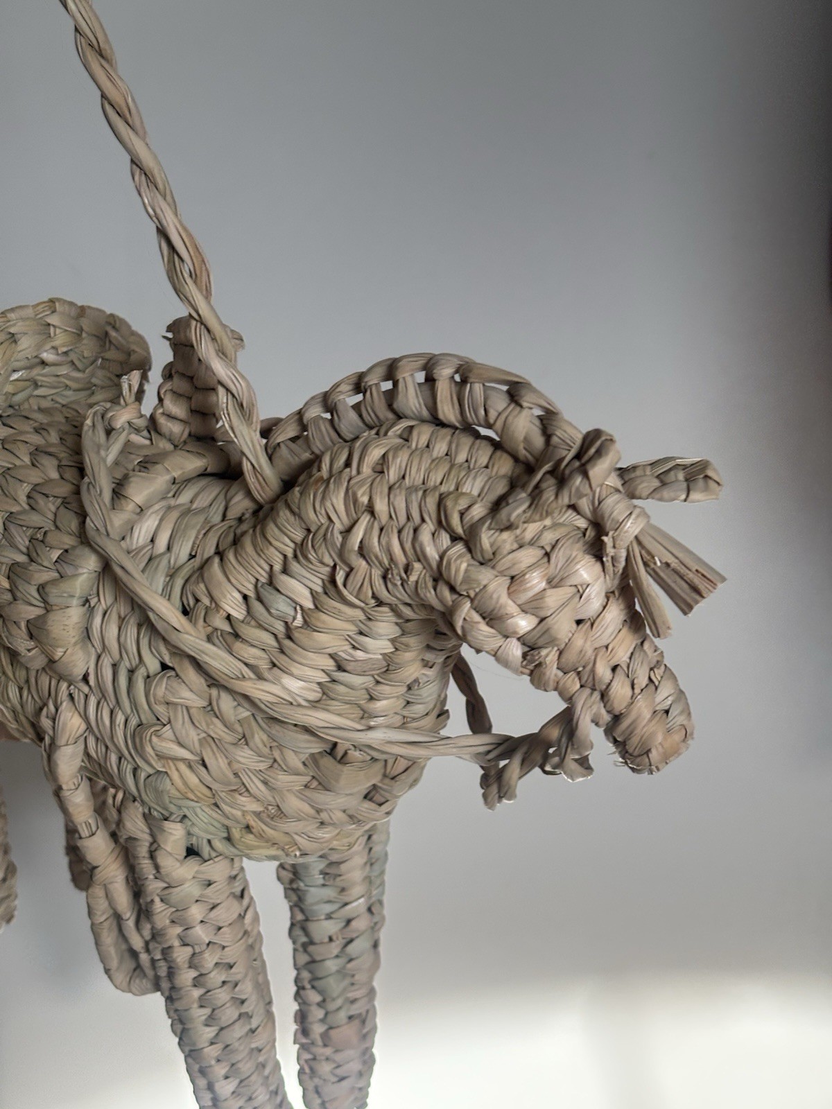 Handmade Mexican Straw Horse Woven Wicker Rattan bag/ Basket - photo 3