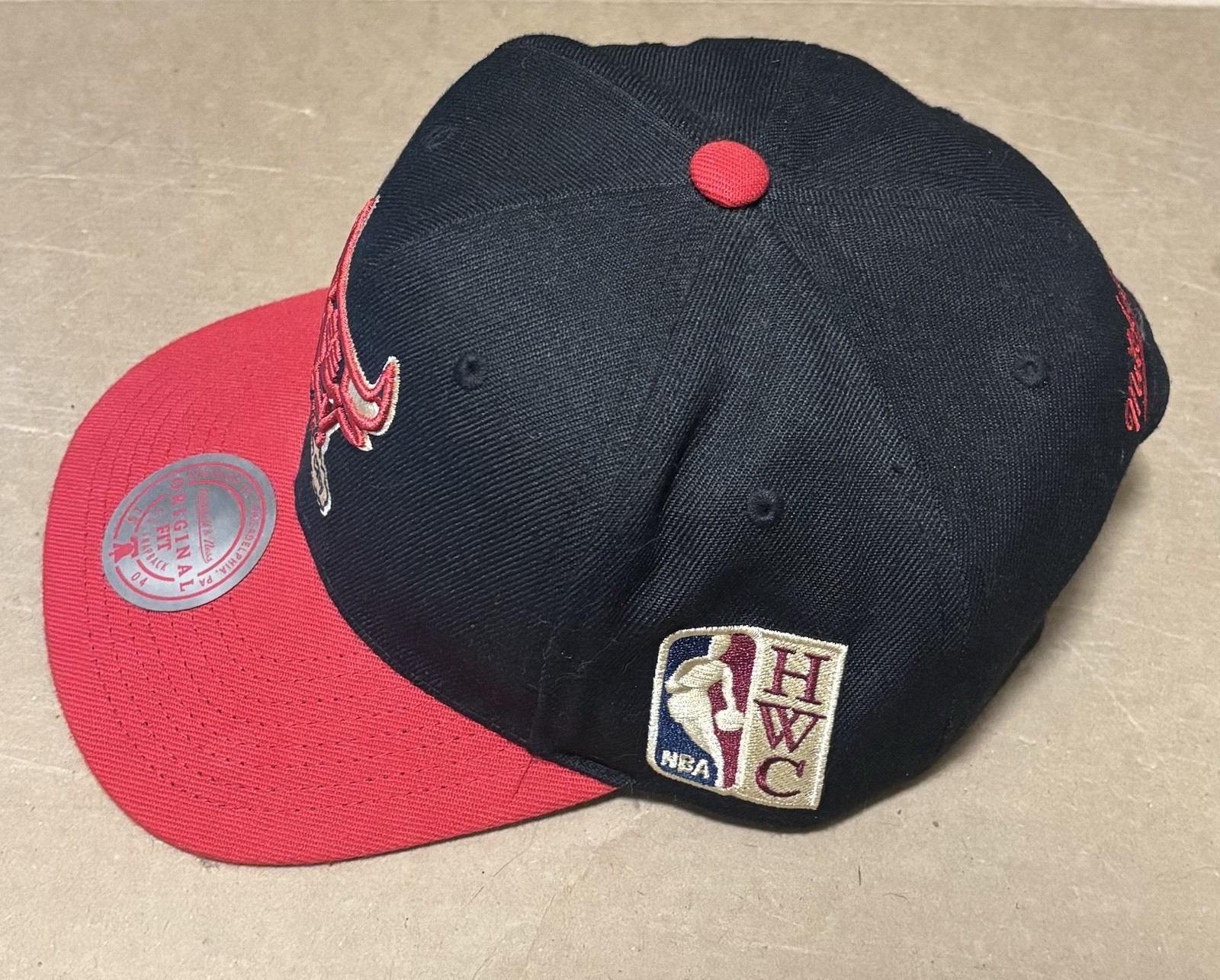 Mitchell & Ness Chicago Bulls Jumbotron Snapback Hat - photo 3