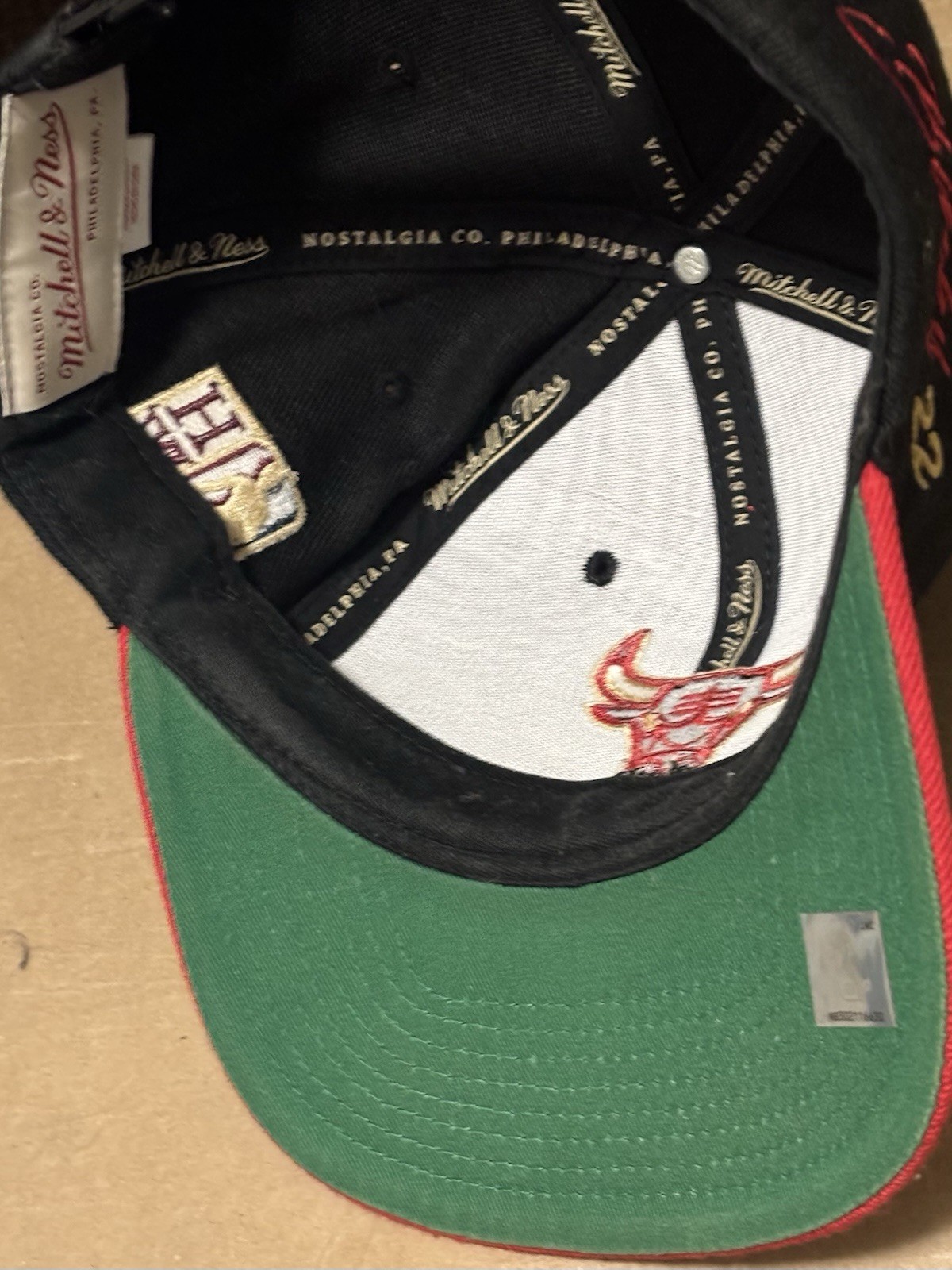 Mitchell & Ness Chicago Bulls Jumbotron Snapback Hat - photo 4
