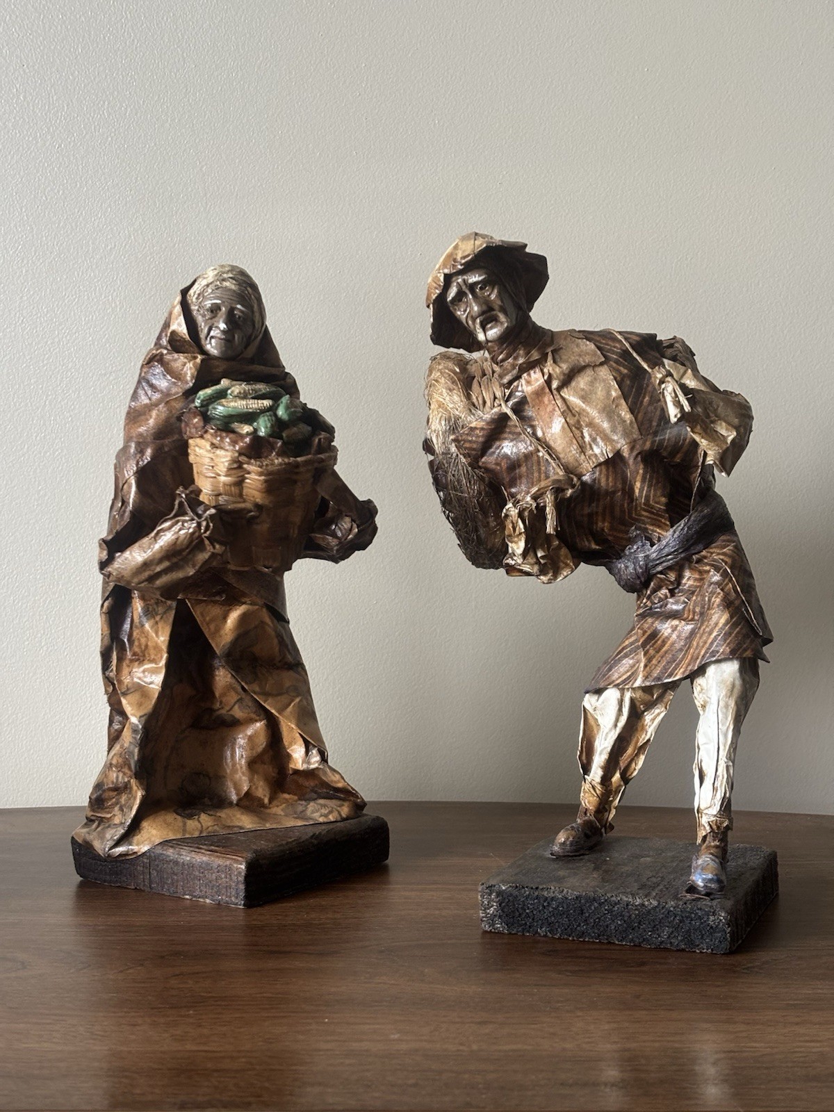 Mexican Folk Art Paper Mache Figurines Farm Couple w/ corn hay