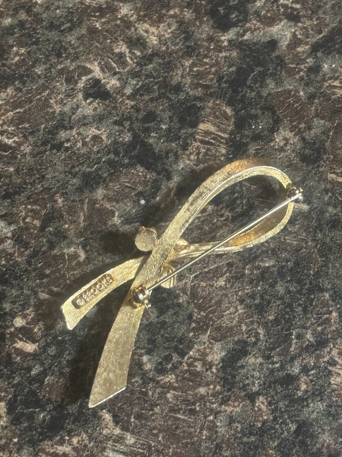 Gold Brooch Pearls Ribbon High Polish Flash Brooks - photo 4