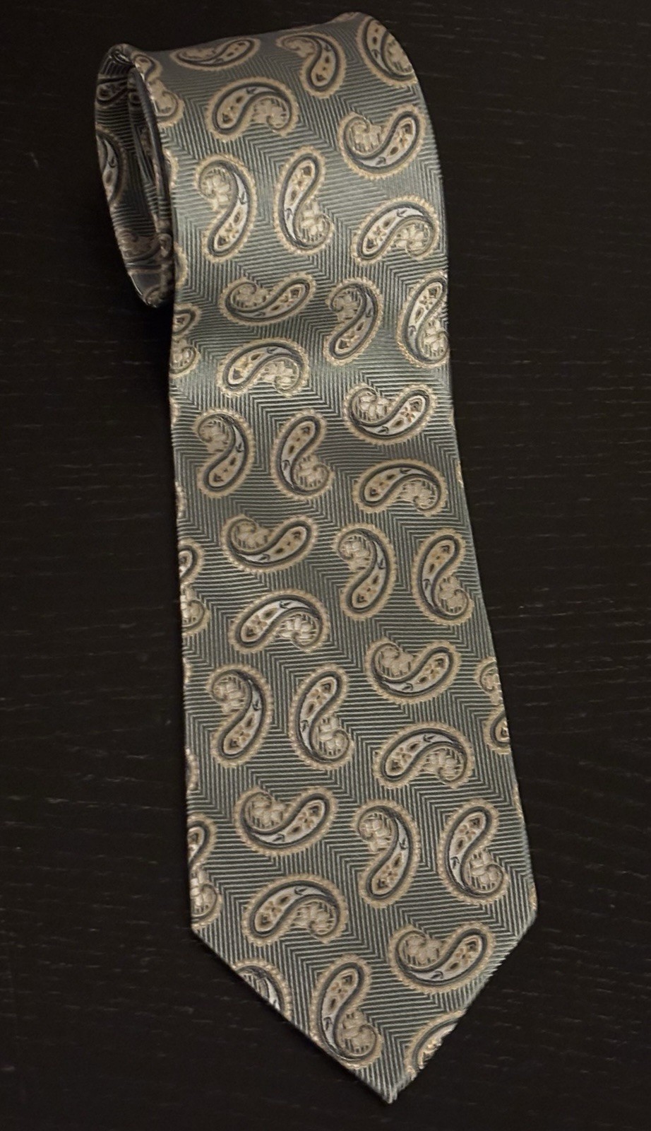 Alfred Sung 100% silk paisley necktie