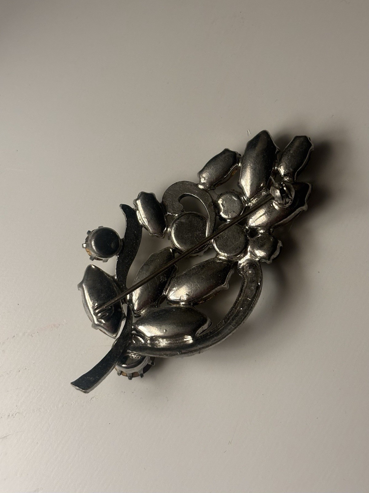 Vtg Smoky Marquise Flower Rhinestone Floral Brooch Pin - photo 4