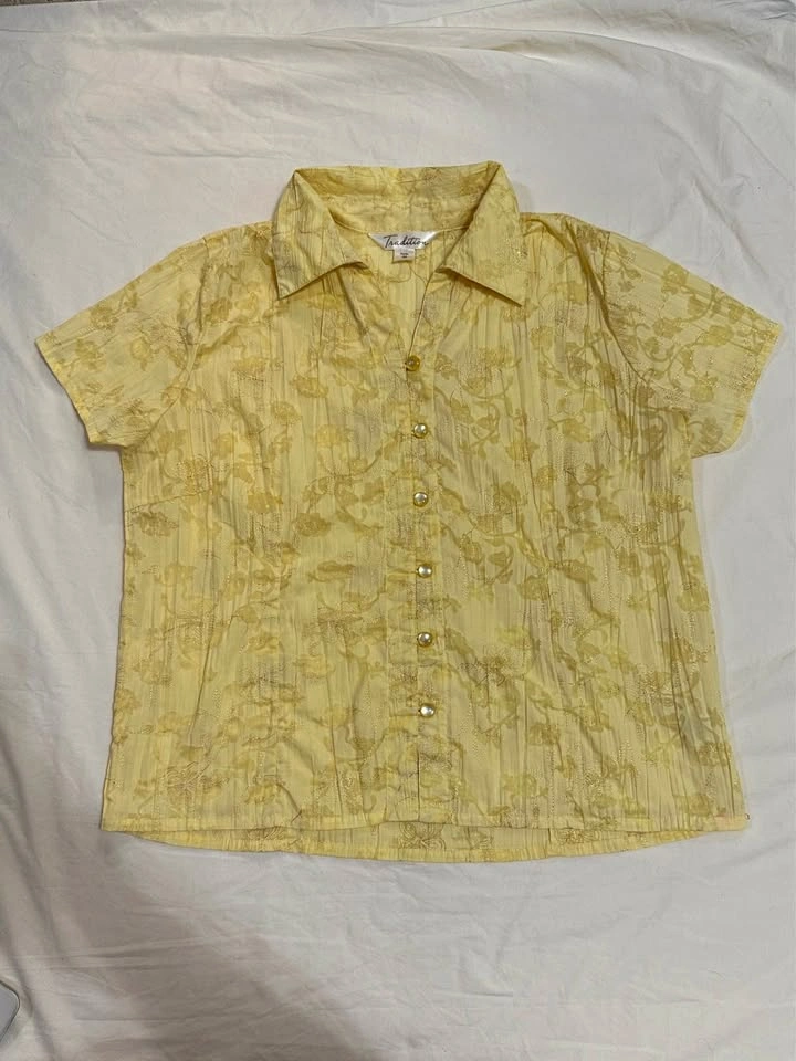 Vintage Floral Embroidered Blouse