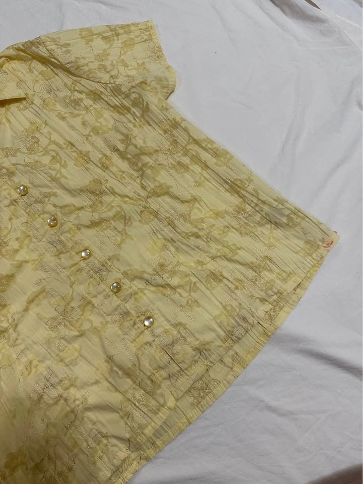 Vintage Floral Embroidered Blouse - photo 3