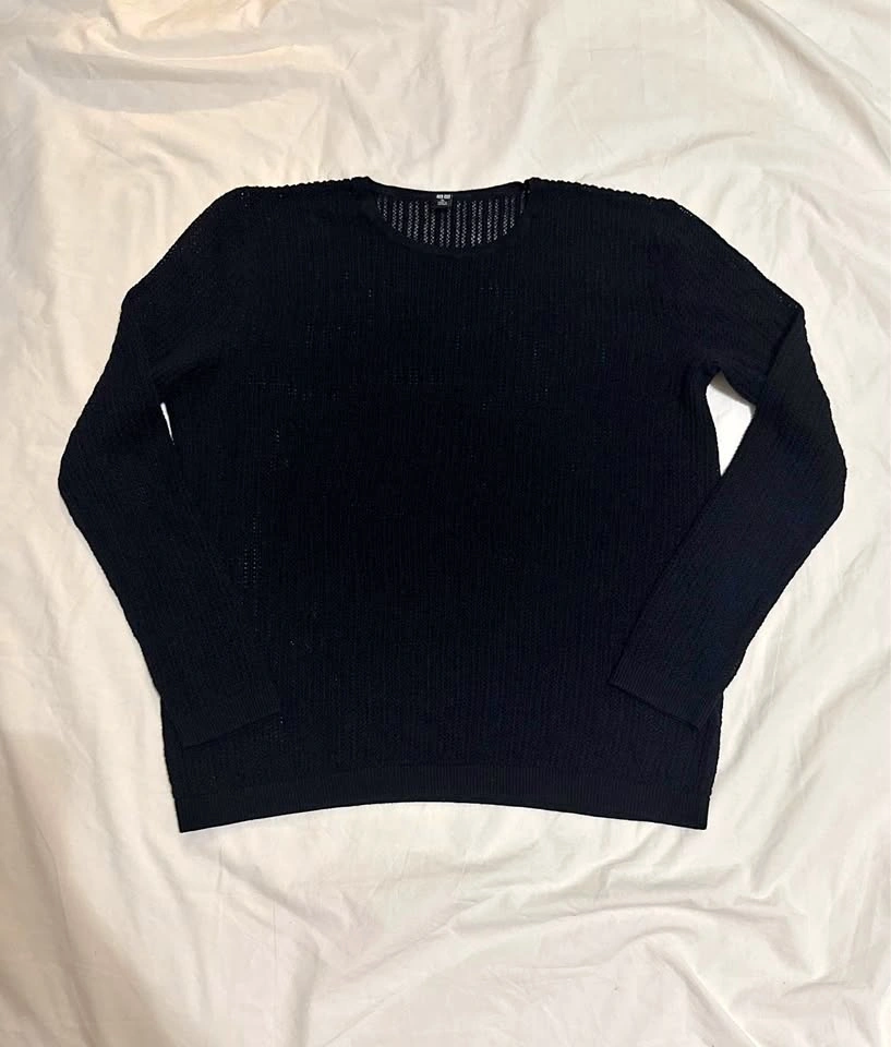 Uniqlo Lace Knit Longsleeve Shirt