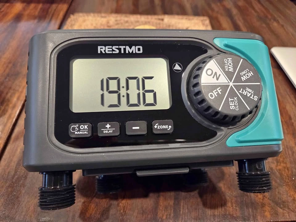 RESTMO 4-Outlet Sprinkler Timer with Brass Inlet