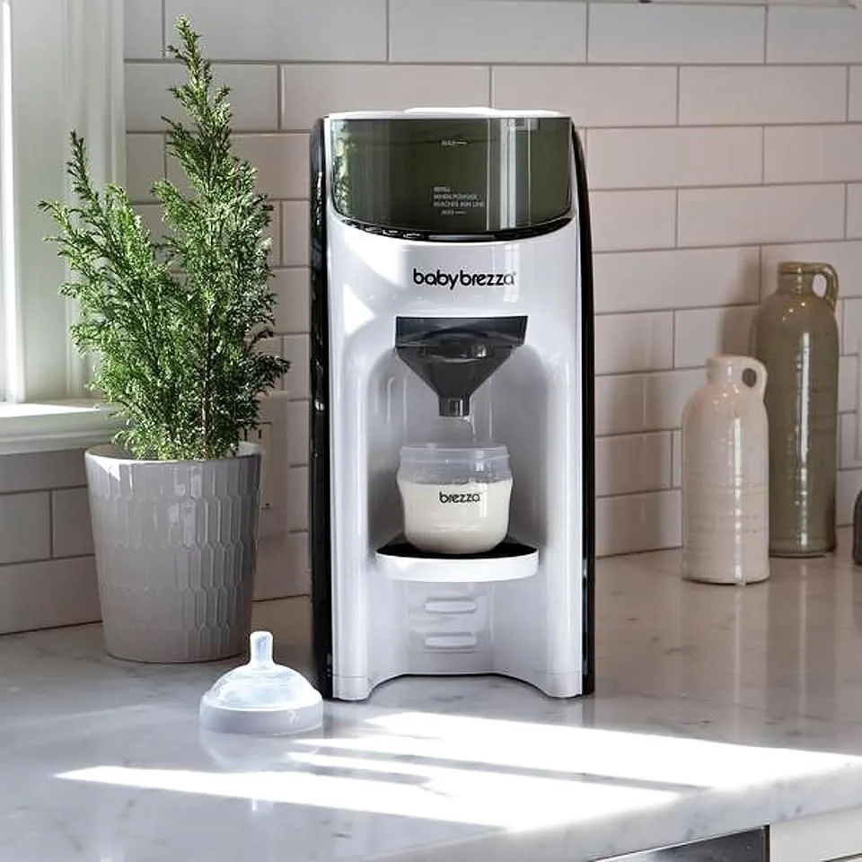 Baby Brezza Pro Advanced Formula Dispenser Machine, White thumbnail