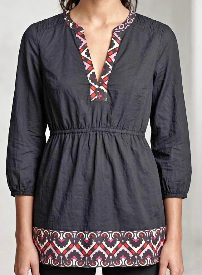 Black Tunic with Printed Collar and Hem US4