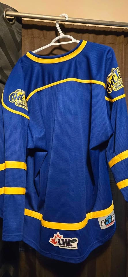 Edmonton Oil Kings Hockey Jersey 2XL - photo 2