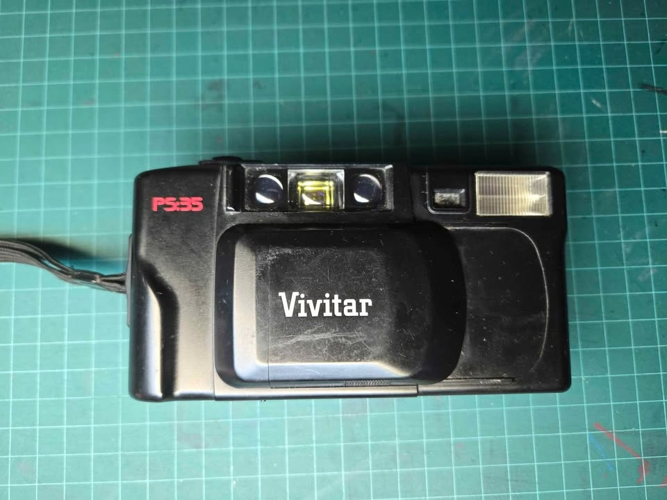 Vivitar PS:35 Auto Focus 35mm film Camera - photo 2