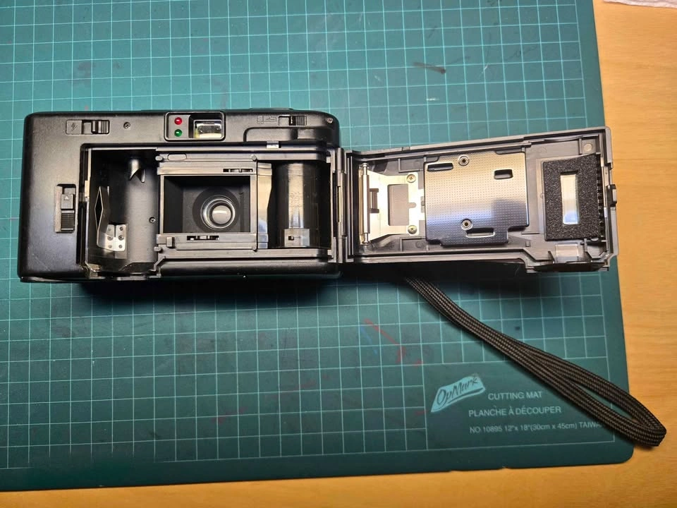 Vivitar PS:35 Auto Focus 35mm film Camera - photo 4
