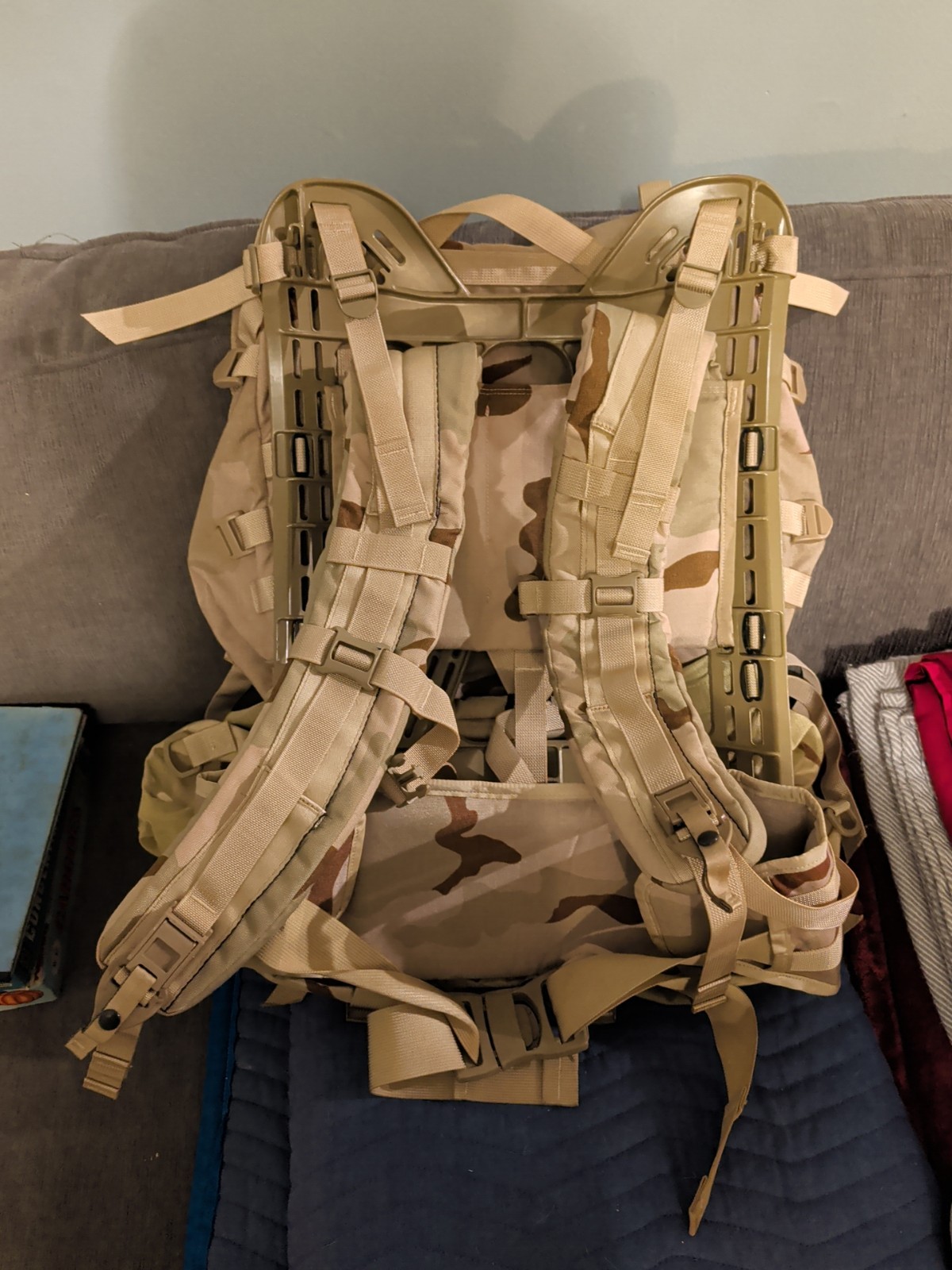 USGI Large Rucksack Backpack 3-Color Desert DCU w/ Frame - photo 2