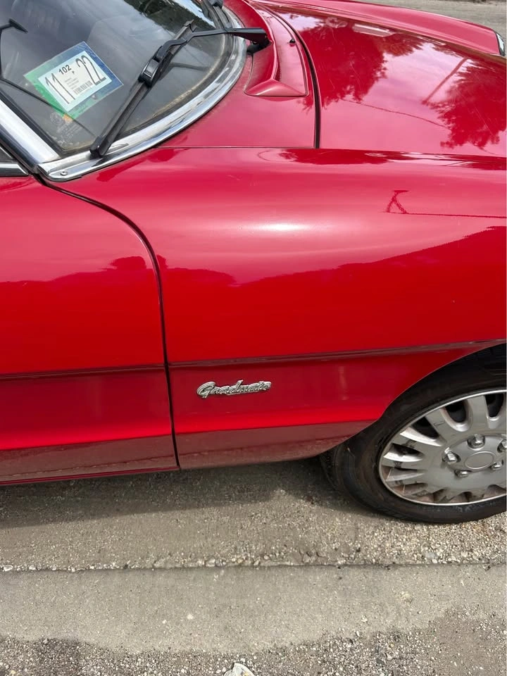 Vintage 1988 Alfa Romeo Spyder Graduate - photo 3
