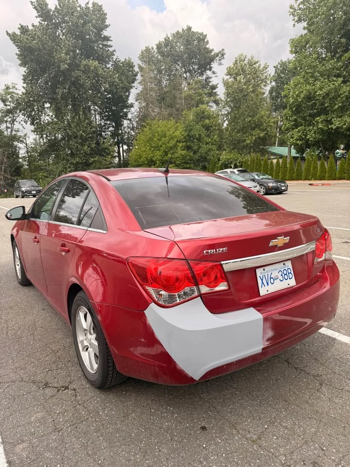 2011 Chevrolet Cruze Limited - photo 2